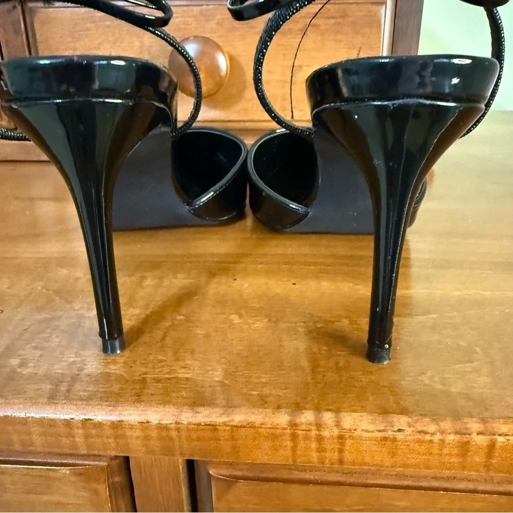 Lulu's Sagaa black patent Pointed toe sling back Heels 4 inches woman's 6.5